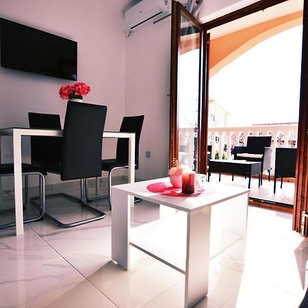 Apartments Samac Šibenik Buitenkant foto