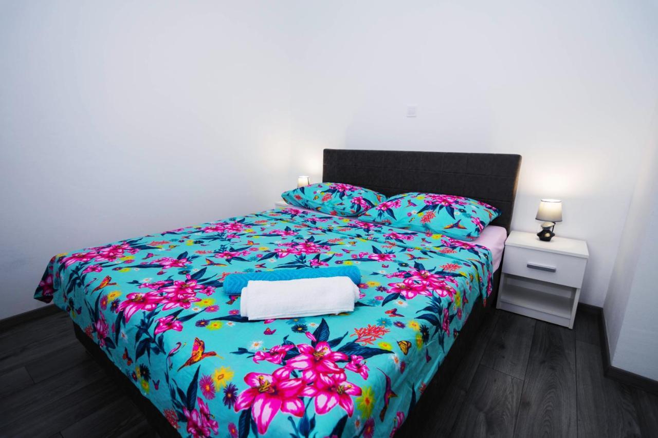 Apartments Samac Šibenik Buitenkant foto