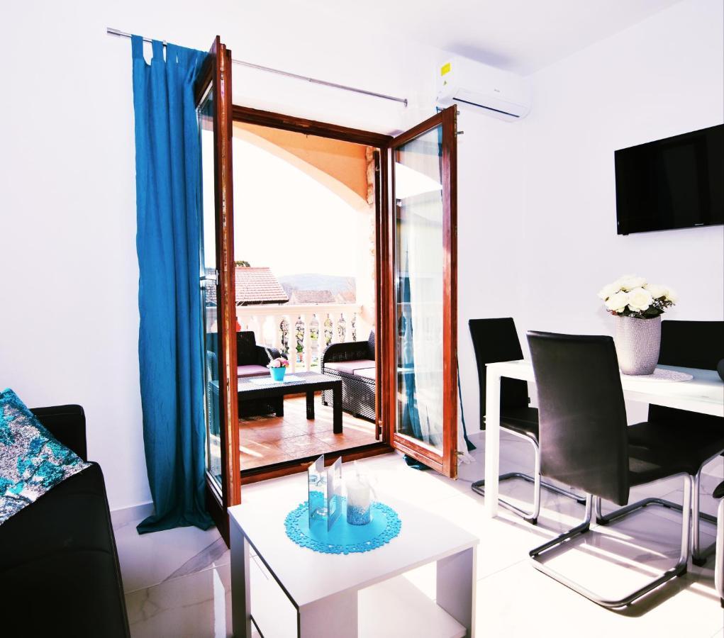 Apartments Samac Šibenik Buitenkant foto