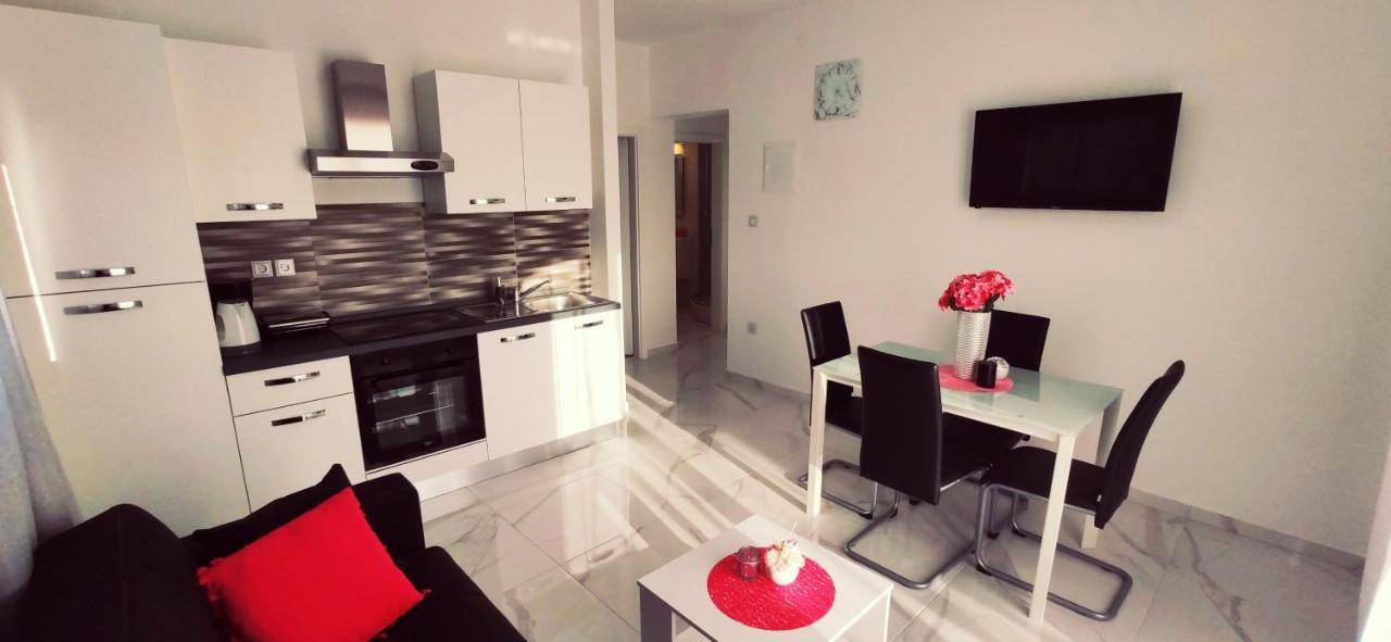 Apartments Samac Šibenik Buitenkant foto